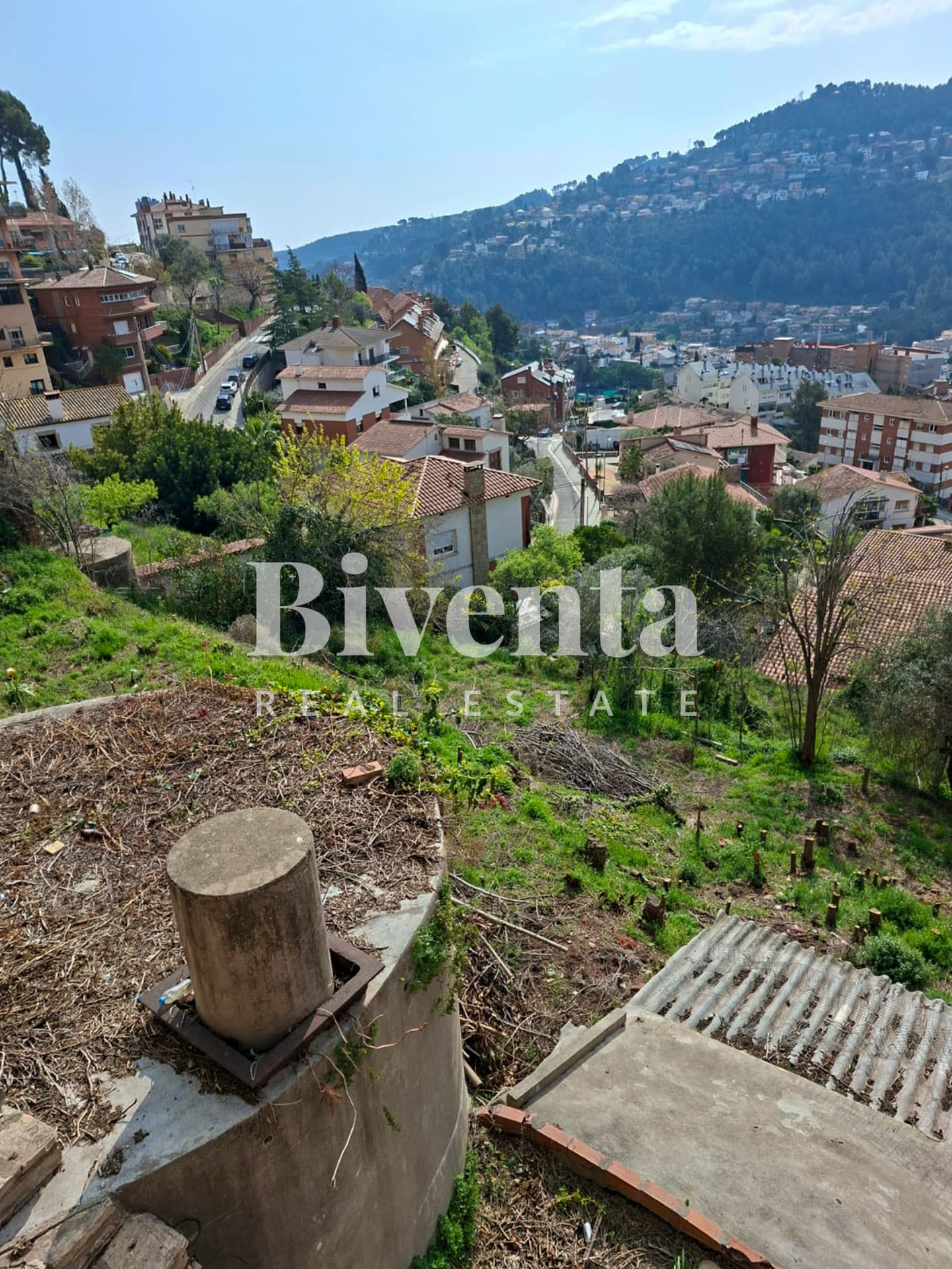 Imatge de Vistes infinites al cor de Corbera: solar urbà per a la casa dels teus somnis