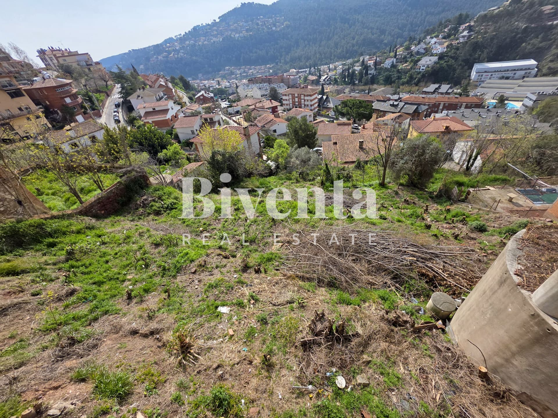 Imatge de Vistes infinites al cor de Corbera: solar urbà per a la casa dels teus somnis