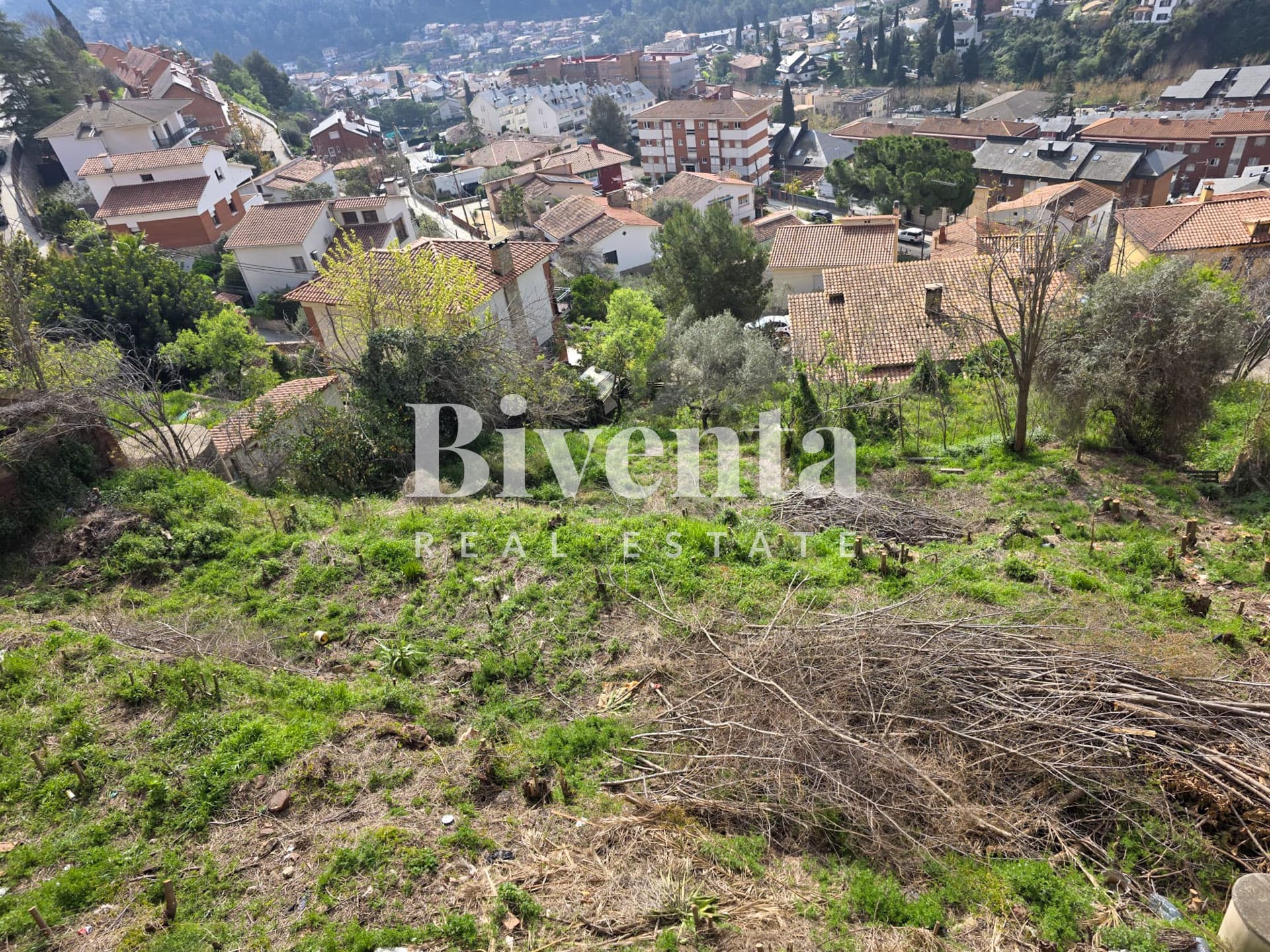 Imatge de Vistes infinites al cor de Corbera: solar urbà per a la casa dels teus somnis